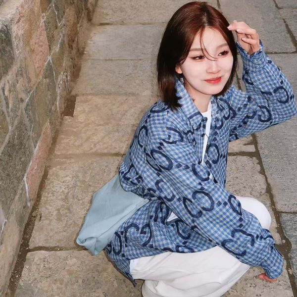 

Designer Women's Blouses & Shirts Full print blue retro checkered shirt cardigan with lazy style sun protection jacket, Deep blue