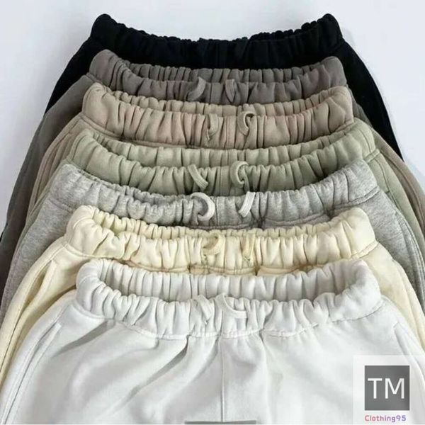 

Designer Mens Casual High Quality Letter Printed Sports Short Pants Loose Oversize Style Drawstring Knee Length Fashion Workout Shorts US Size -XL, Gold