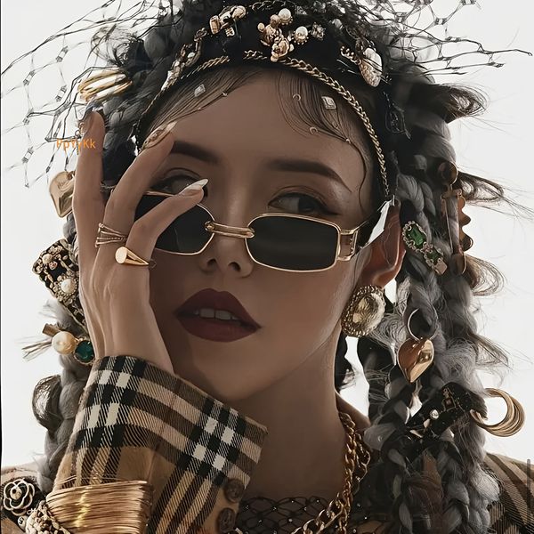 

2025 Premium Metal Rectangular Frame Hip Hop Streetwear Sunglasses Square Wide Temples Trendy Luxury Eyewear for Women