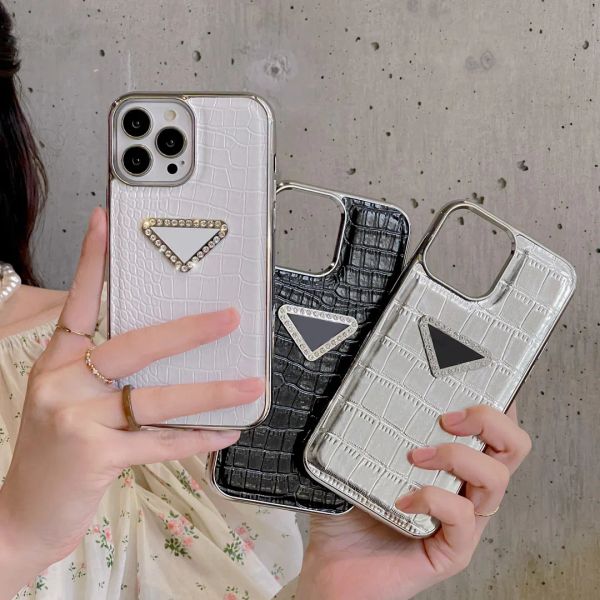 Phone Case Crocodile Skin Pattern Diamond Inlay Fashion Full Surround Protective Shell For iPhone 15 14 13 Pro Max Mobile Phone Protective Cases
