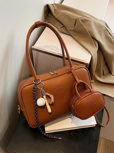 

Free Shipping Retro large capacity bag for women autumnwinter work handbag pillow shoulder messenger, Black