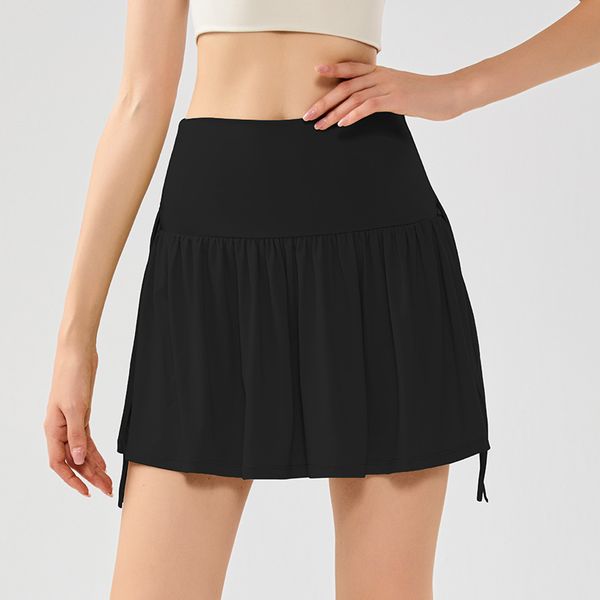 

Fashionable sports yoga tennis skirt with high waist to cover the hips and prevent awkward half length skirt, Black