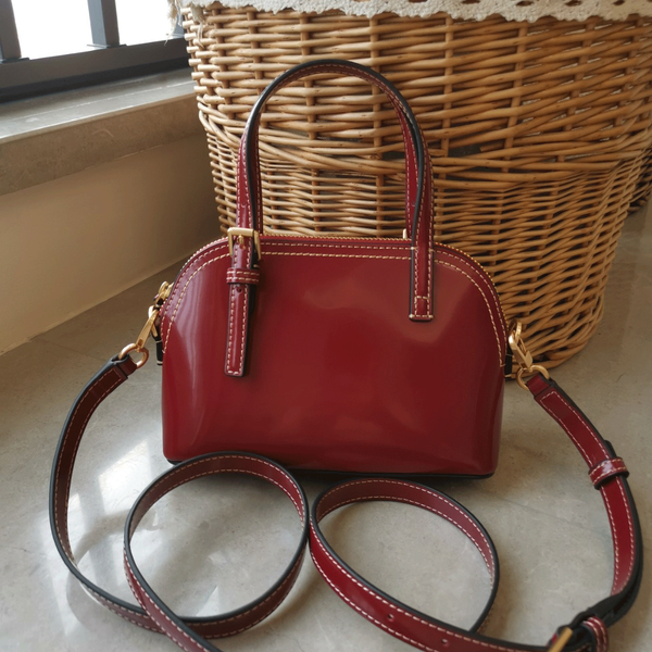 

Women Leather Bag Fashion Luxury Handbags Women Designer leather Bags Shoulder Bag with Box 913-1, Burgundy