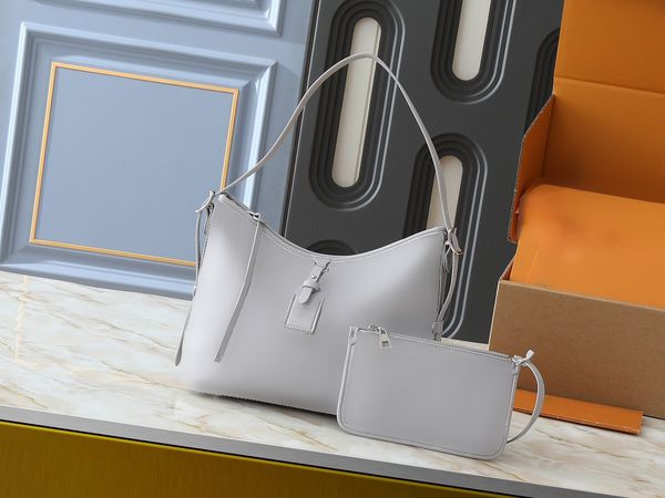 

Luxurious Original Designer Shopping Purse Spacious Totes for Everyday Use, Peach