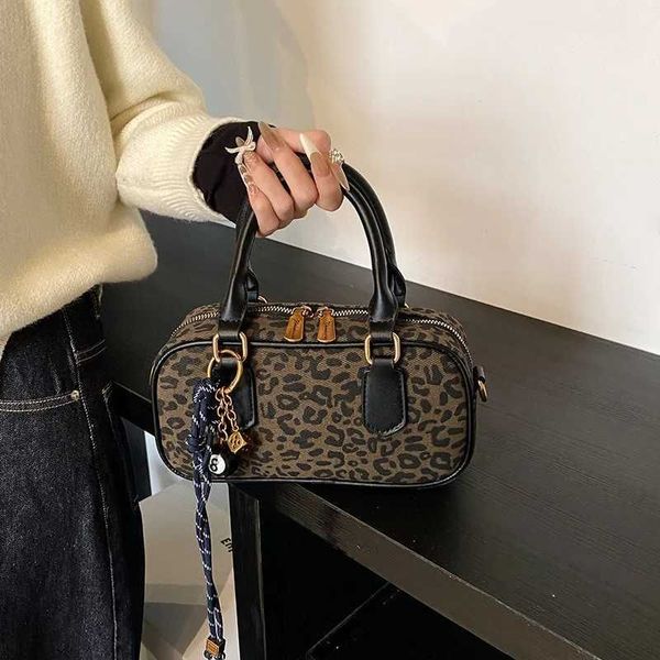 

Luxury Designer Pendant PU Leather Leopard Printed Womens Handbag Retro Crossbody Bag Pillow Tote, Leopard print black