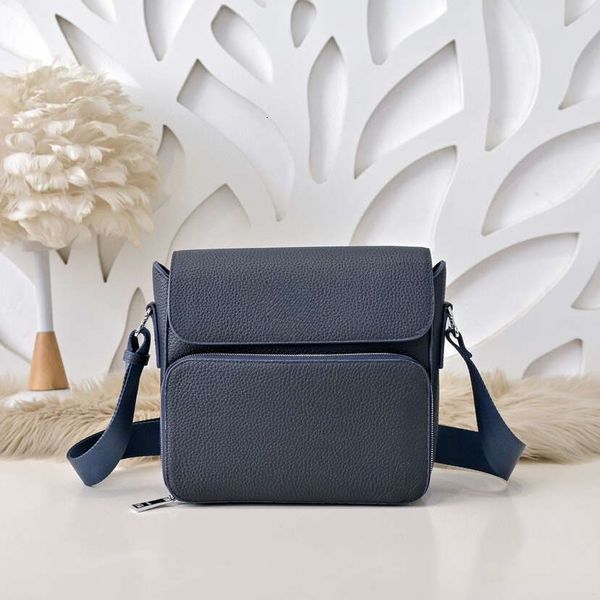 

TOP Handbags Men Leather TRIO Messenger Bags Shoulder Make up Bag Designer Handbag Tote bag AAAAA, Black