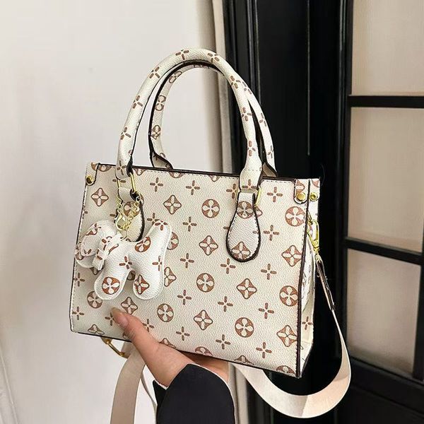 

New Free shipping designer bags for womens Shoulder bags brown black New high-capacity commuting leisure shoulder crossbody bag Shopping tote bag Female backpack, #-9