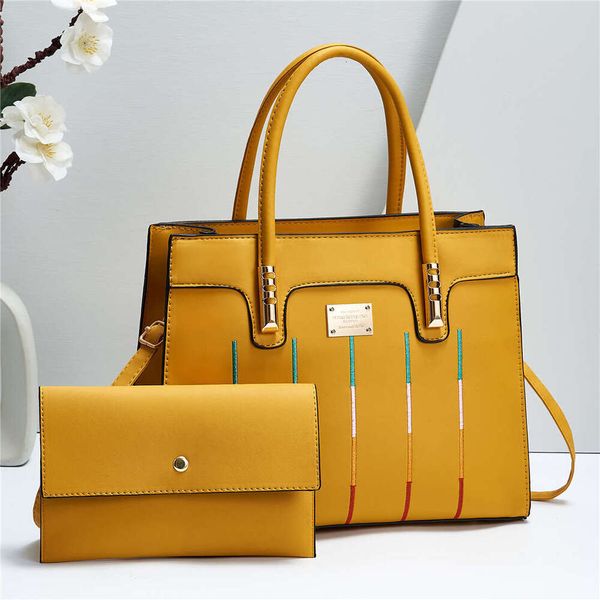 

Mirror designer bag Simple Trendy Handbag Spring Summer New Korean Version Versatile Shoulder Crossbody Large Elegant Middle-aged Women's Mom Bag, Khaki