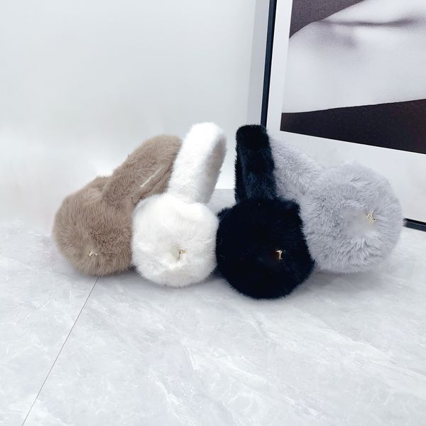 

The designer new lambskin and cashmere ear cups are for ear protection and warmth wool sleeve cover ear bags are fluffy, Color#5