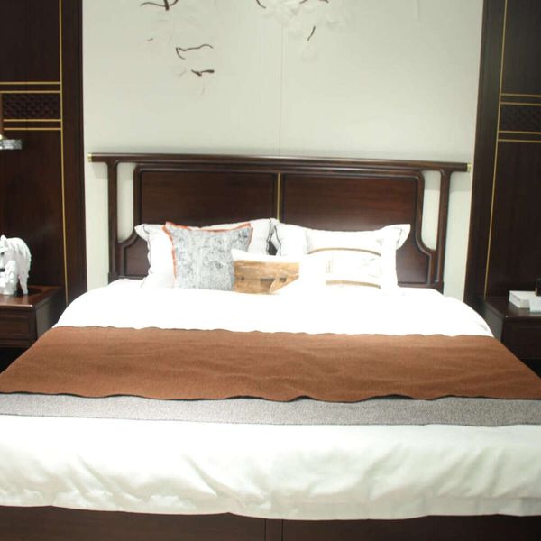 

Zhong zhixin High-end design The Chinese-style large bed is crafted from solid wood with exquisite workmanship