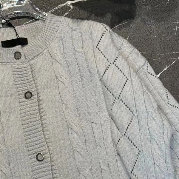 

25SS Classic Striped Round Neck Sweater Designer Unisex Sweater, Autumn/Winter New, Outdoor Warmth, Black