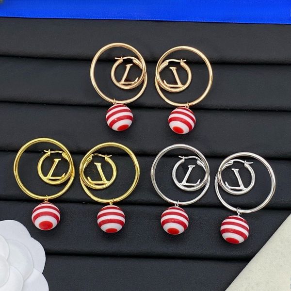 

Women's Hoop Earrings Designer European and American Style Diamond Letter Earrings Gold and Silver Plated Geometric Earrings with Many Options for Christmas Gifts