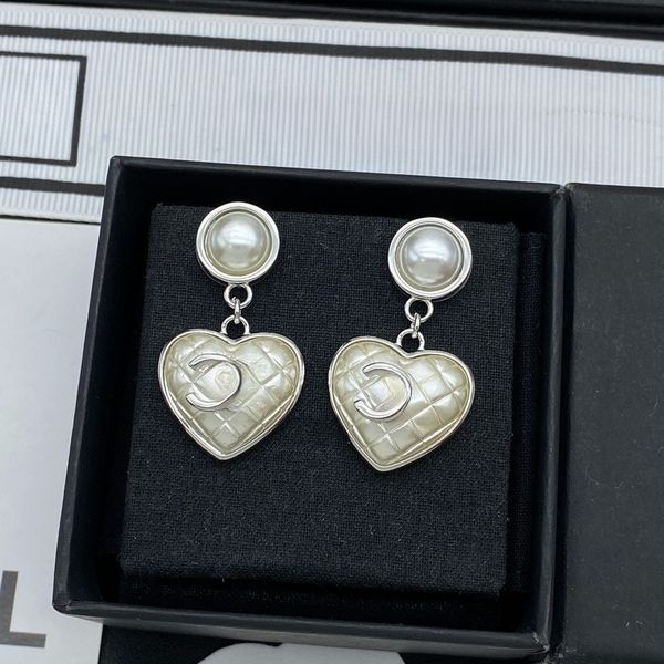 

Designer Earrings 18K Gold Plated Luxury Earrings Letter Hook Women Dangle Crystal Earring Wedding Party Jewerlry Gift