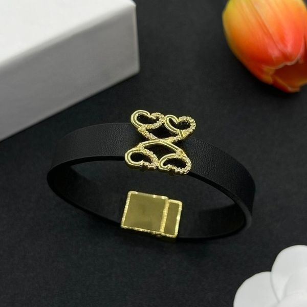 

Classic Leather Bracelet High-end Metal Logo Bracelet Unisex Wide Leather Bracelet Various Styles Couple Jewelry Holiday Gift