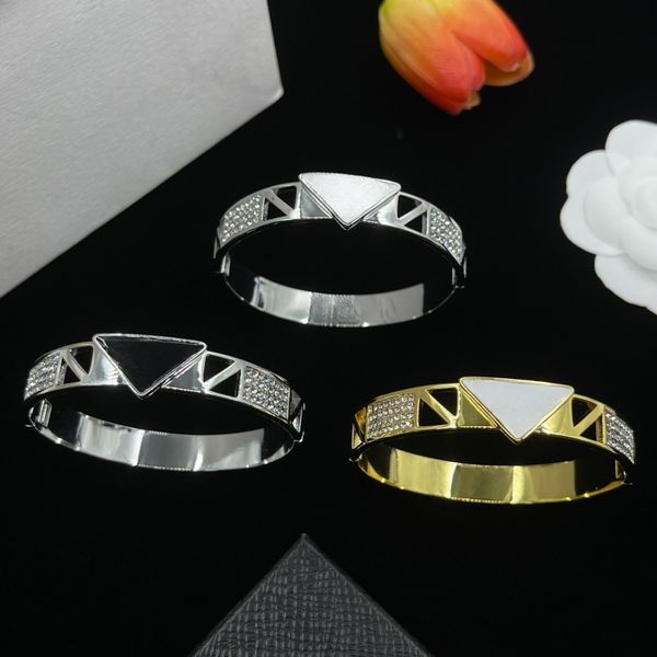 

Gold Silver Bangle Designer Letter Enamel Bracelet Classic Triangle Pattern Diamond Bracelet Couple Christmas Gift High Version