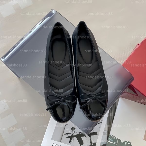 Ballerina Flats Designer Shoe Women Pumps Flat Shoes Mary Janes Round Patent Toe with Bow Ballet flats Leather Black White Ballerinas Ballerine Comfy Dress shoes