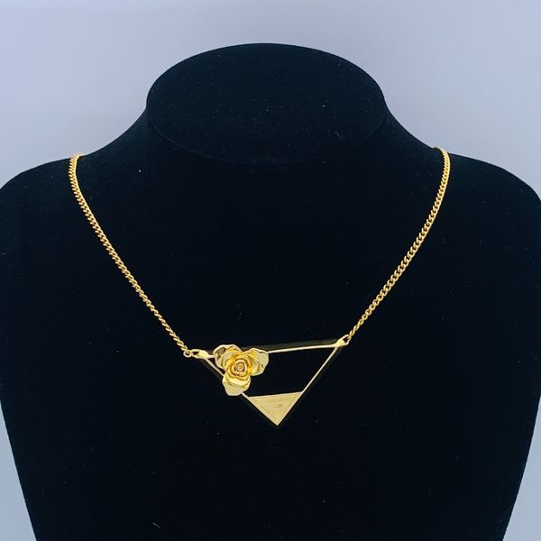 

Designer Necklace Triangle Pendant New Luxury Jewelry Women's Sweater Chain Classic Brand Letter Design Necklace High Quality Couple's Holiday Gift