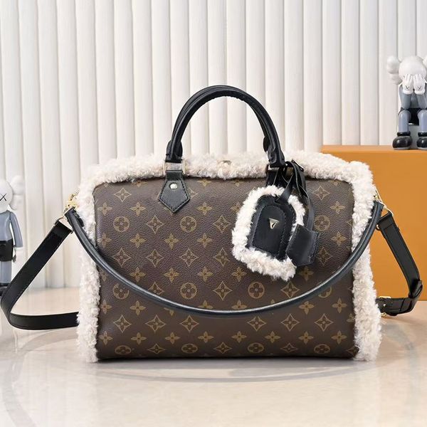 

Top Quality Leather pillow bags Boston bag SoftP9 30 Luknrcky Handbag For Women Luxury Crossbody Double zipped closure with lock 30x21x17cm white flower New, A6