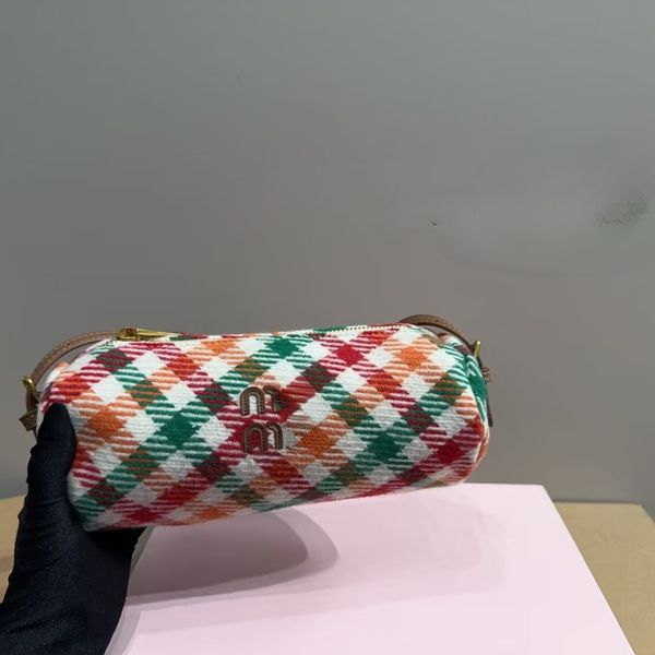 

10ANew winter fur bag pen holder dinner bag plaid lamb wool sweet underarm bag fashion designer 2025, No6