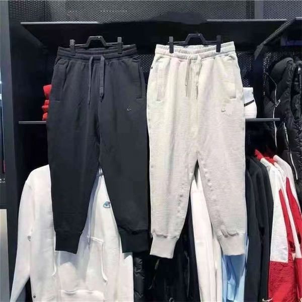 Embroidered new men's and women's sports pants, loose and casual leg tied pants