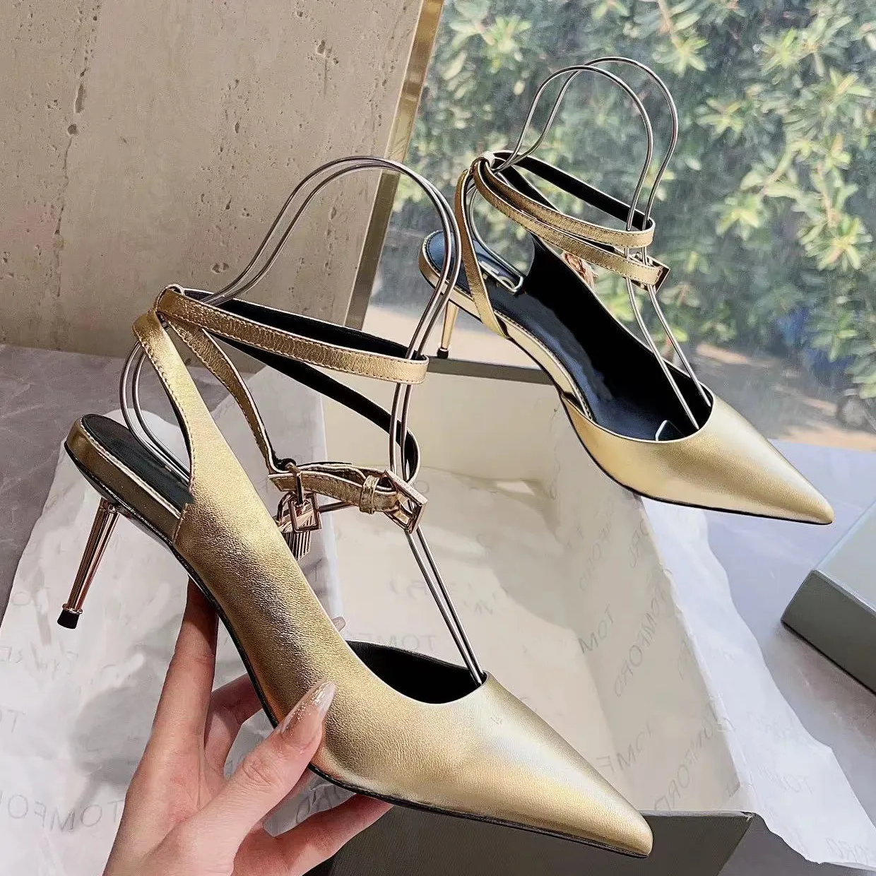 

elegant dress shoes women 7cm high heel sandals gold lock decoration fashionable genuine leather wrapped toe pointed classic party designer, Black