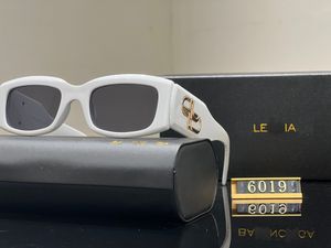 6019 Designer B Lunettes de soleil Classic Eyeglass Goggle Outdoor Beach Sun Sunes For Man Woman 5 Colours Signature triangulaire en option sans boîte