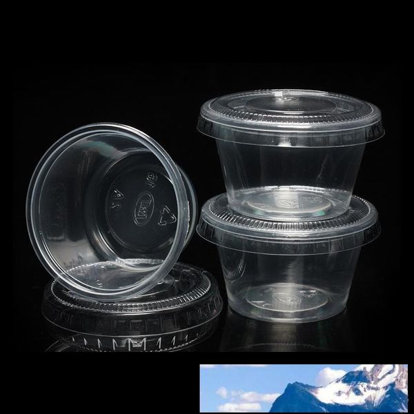 60 ml / 2 oz Gobelets à pouding en plastique jetables avec couvercle Tasses à yaourt Gelée transparente Bol sauce Boîte à dessert Emballage de magasin alimentaire Festival de mariage 100pcs