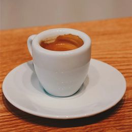 60 ml Italiaanse espressobeerschotel set professioneel wedstrijdniveau latte koffiemok keramische dikke espresso s cappuccino tumbler 231221
