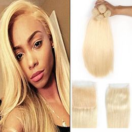 613 Blonde zijde steil haar 3 bundels met kant frontale sluiting 4 * 4 inch Pre-plucked Braziliaans Maagdelijk Menselijk Haar Weave met Frontal