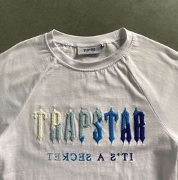 613S Mens T-shirts Tshirt d'été Tapstar Suit court 2,0 CHENILLE DÉCODÉ ROCK CAN CANDY FAVE