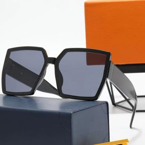 61J95 Lunettes de soleil de designer surdimensionnées Goggle Femmes Lunettes de soleil Réflexion Cyclisme Sunlasses Noir Verres foncés Lunettes de soleil carrées Lunettes rétro Hommes uv400