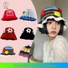 63Colors Koreaanse handgemaakte emmer hoed herfstmuts dames gebreide hoed y2k fashion bloemen winterbeanies vissermans hoed 240509