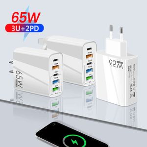 65 W Charger de téléphone mobile rapide 5 V 3 A Charge Head British Standard Pd + 3 Plug