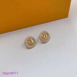 65r9 Stud Top Qualité Designer Boucles D'oreilles Lettre v Diamant Élégant Strass Oreille Goujons 14k Plaqué Or Cadeaux De Mariage fo