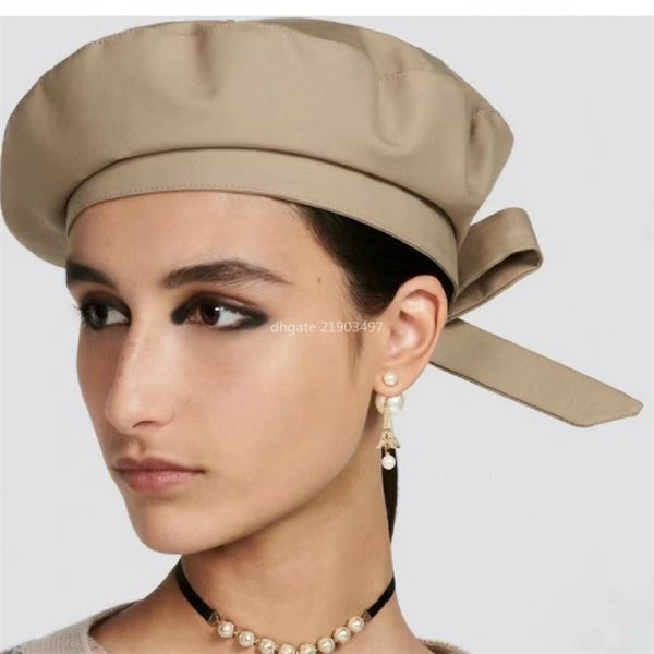 676666 Couleur noire gros nœud lettre D mode Vintage BritishTrend femmes en plein air hiver chapeau de créateur femmes chapeau béret champignon Femme chapeau béret avec voile Violette