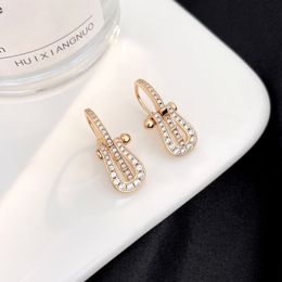 689821 Butterfly Mixed Simple Gold plaqué Silver Luxury Brand Designers Lettres Stud Géométrique Femmes célèbres Round Crystal Maring Mariage Diamond