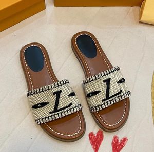 625 femmes designer pantoufles de sandales transparentes lettre femme imprimé luxe d'été glissements de tongs de lady tongs plats plats baskets taille 35-42