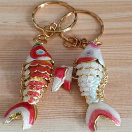 6 cm Swing réaliste émail Koi poisson porte-clés porte-clés mignon cloisonné carpe poisson porte-clés pendentif charmes femmes enfants cadeaux avec box255z