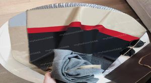 6Color Winter Warm Designer Craquins 100cotton Scarpe de laine à rayures Fashion Fended Womens Swares Disponible Taille 70cm180c3668400