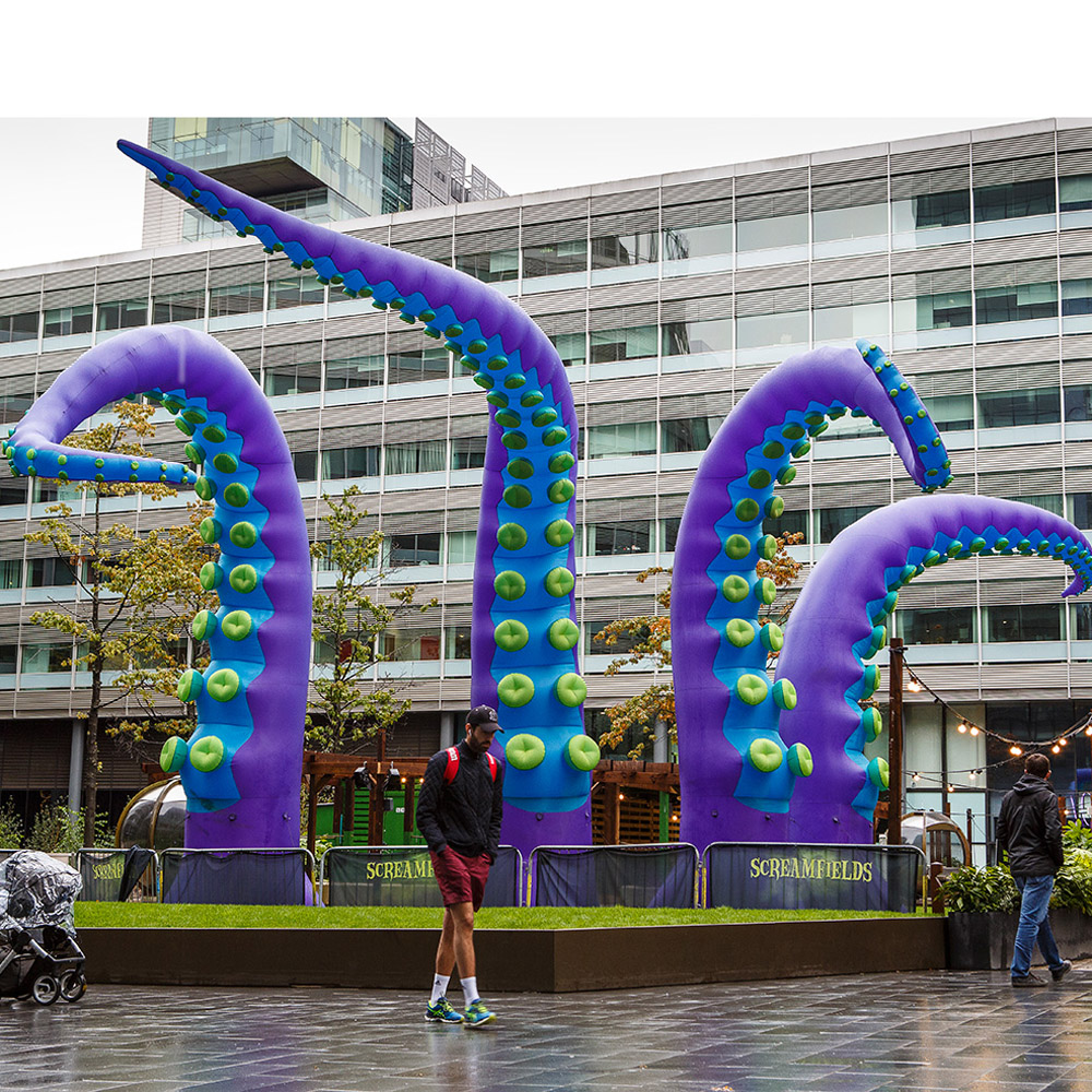 6 m 20 Fuß Riesen aufblasbare Tintenfleisch -Tentakel mit erschwinglichen Preisblattables Octopuss Arm Bein für Halloween -Dekoration