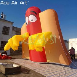 6mh (20 pieds) avec soufflant un modèle de hot-dog gonflable pittoresque avec des doigts pour la décoration des événements ou la publicité au restaurant