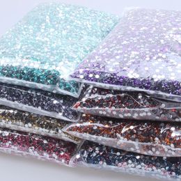 6 mm 10000pcs Résine S Couleurs normales normales Choisissez de la colle ronde sur les diamants Nails DIY DÉCORATIONS ART 240328