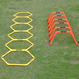 6pcs Agility Haims Set Football Training Rings Soccer Footwork Bague de jeu Hexagon Multi Supplies Multimies Hex Hurdle Equipment 240513