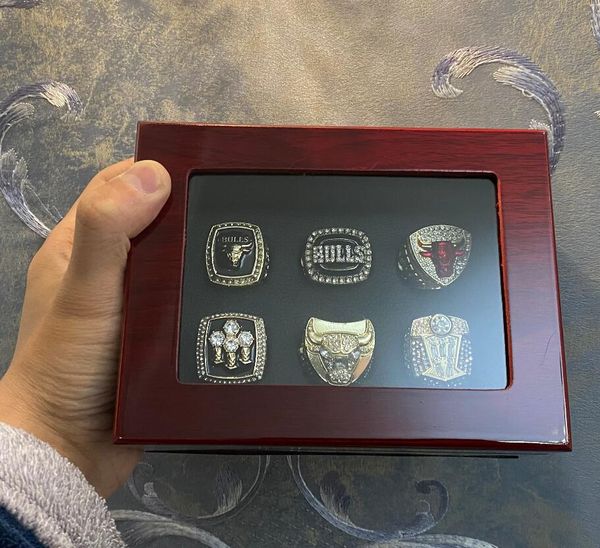 6pcs Chicago Basketball Team champions Championship Ring Set Avec Boîte En Bois Souvenir Hommes Femmes Garçon Fan Brithday Cadeau 2023 Hip hop Bijoux Sport