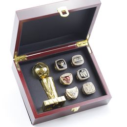 6 pièces ChicagoBULL champions de l'équipe de Backetball ensemble de bagues de championnat avec boîte en bois trophée Souvenir hommes femmes garçon Fan cadeau d'anniversaire 2024 bijoux Hip hop Sport Punk