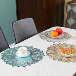 6 stks bloemvorm tafel mat kerstcadeau pad servet placemat cup cookware coaster doily keuken isolatie mat pvc placemat 210817