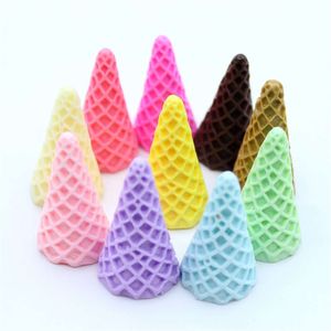 6pcs Simulate Food Ice Cone Cone Charms Supplies Accessoires pour Slime Filler Miniature Resin Kids Polymer Plassicine Cadeau
