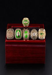 6pcSset Rugby Ship Ring 2019 Wisconsin Football Ring Rugby Anneaux de haute qualité Bijoux Souvenir Fan Gift Us Size2585845