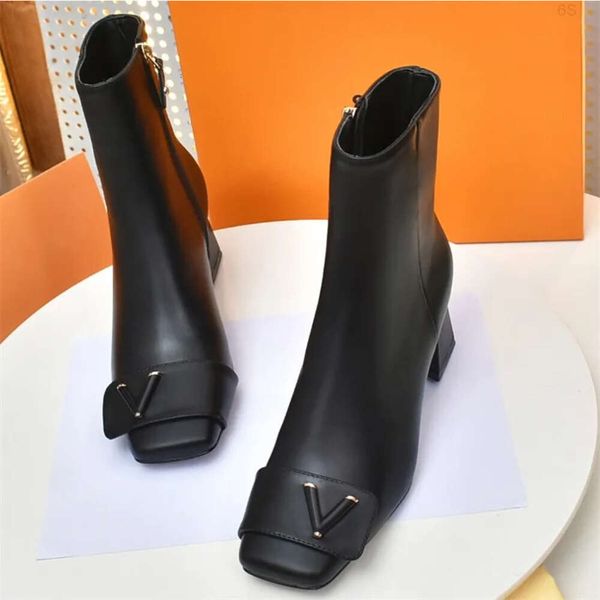 Botas de tobillo para mujer 6s, botines de cuero de piel de vaca con estampado clásico, bota agitada de diseñador, tacones gruesos de 5,5 CM, zapatos de fiesta negros con punta cuadrada