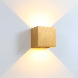 6W / 10W LED-wandlamp indoor slaapkamer decoratie wandlamp buiten tuinlamp waterdicht IP65 aluminium geborsteld goud / zilver / bruin 210724